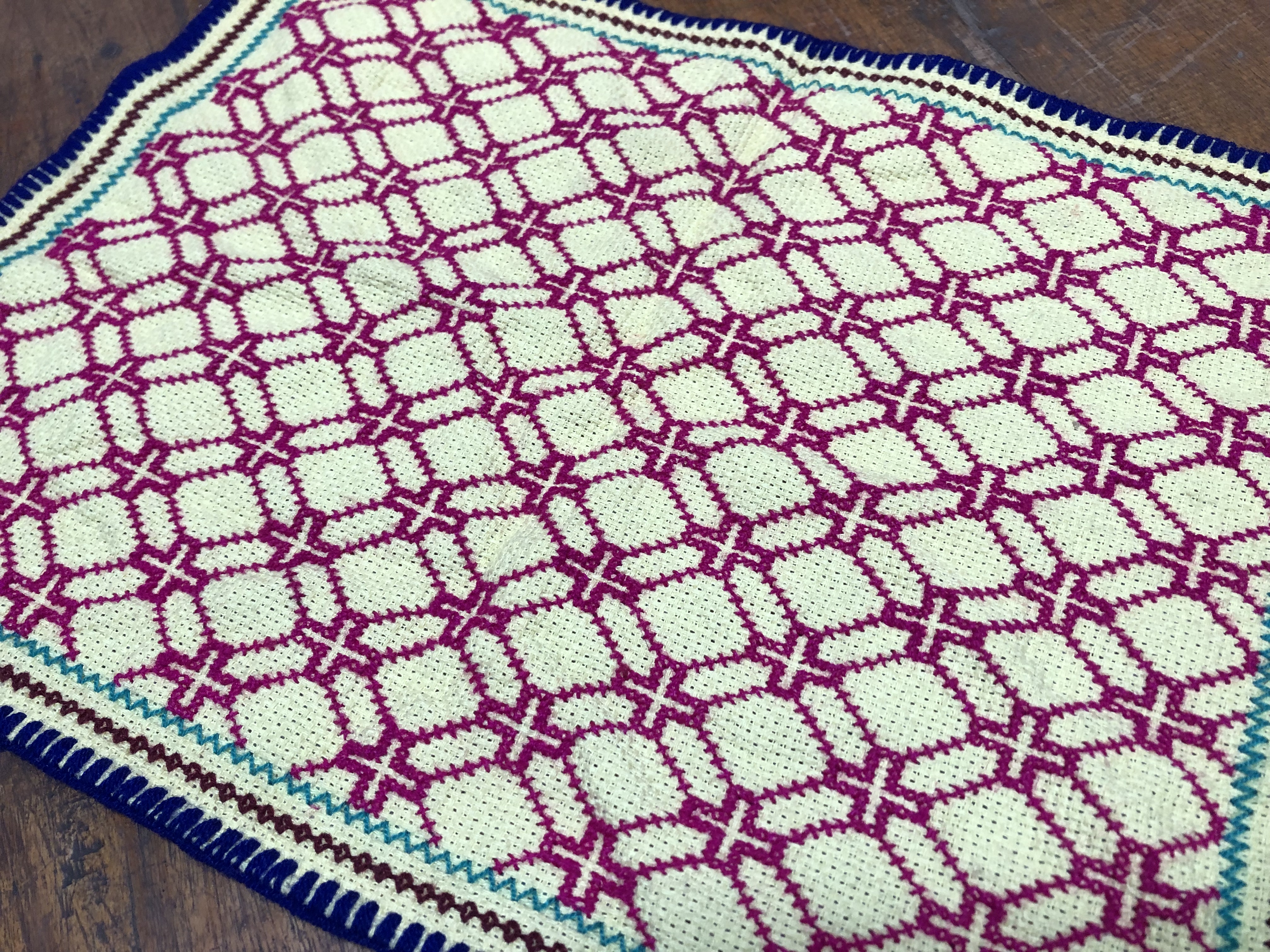 Small Shipibo Tapestry with Ancestral Bobinsana, Shipibo Artwork, Shipibo Cloth, 33cm by 34 cm