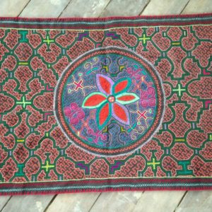 Traditional Shipibo, Large Shipibo Tapestry, Icaro Shipibo Alter Cloth Shipibo Artwork, Shipibo Cloth, 87 cm by 63 cm