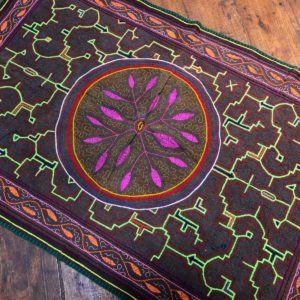Traditional Shipibo, Large Shipibo Tapestry, Icaro Shipibo Alter Cloth Shipibo Artwork, Ayahuasca Cloth, 105 cm by 68 cm